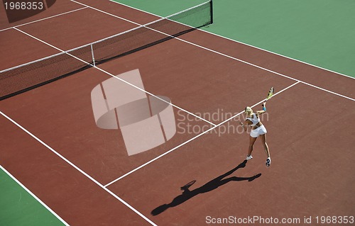 Image of young woman play tennis 