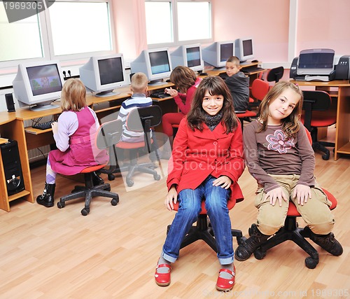 Image of it education with children in school