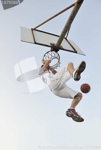 Image of basketball player