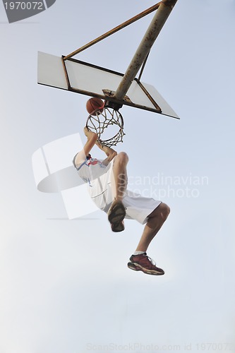 Image of basketball player