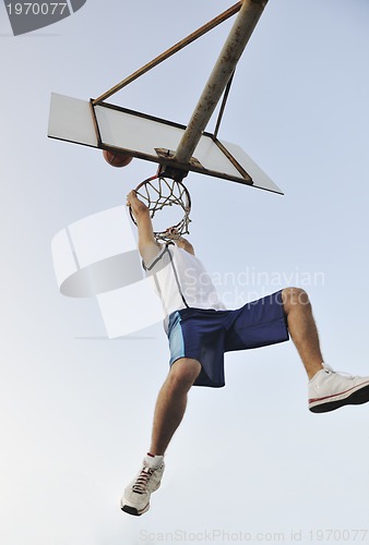 Image of basketball player