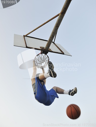 Image of basketball player