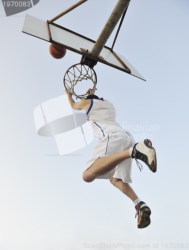 Image of basketball player