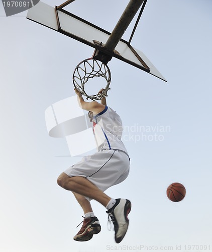 Image of basketball player