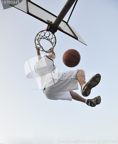 Image of basketball player