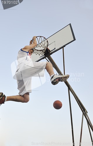 Image of basketball player