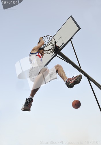 Image of basketball player