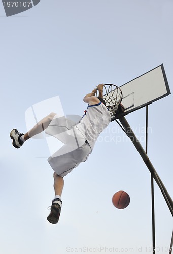 Image of basketball player