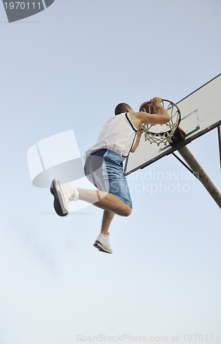 Image of basketball player