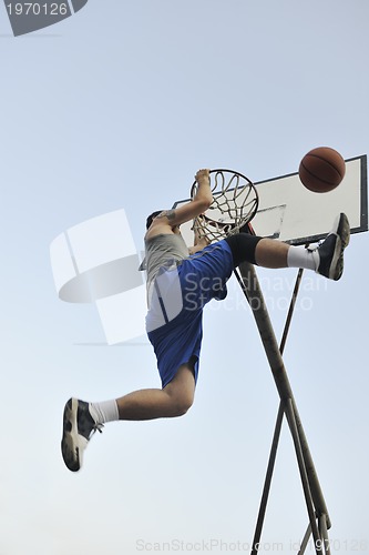 Image of basketball player