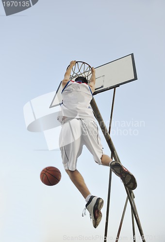 Image of basketball player