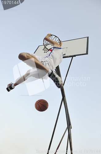 Image of basketball player