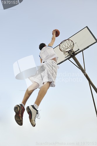 Image of basketball player