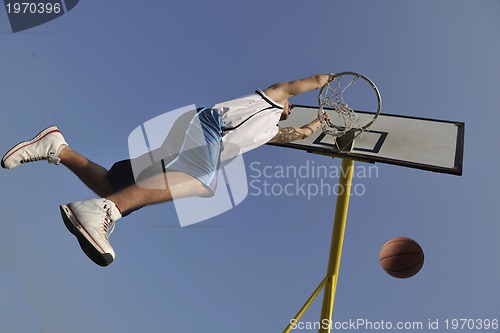 Image of basketball player