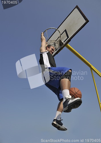 Image of basketball player