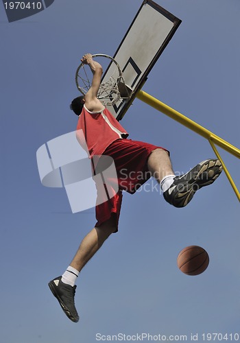 Image of basketball player