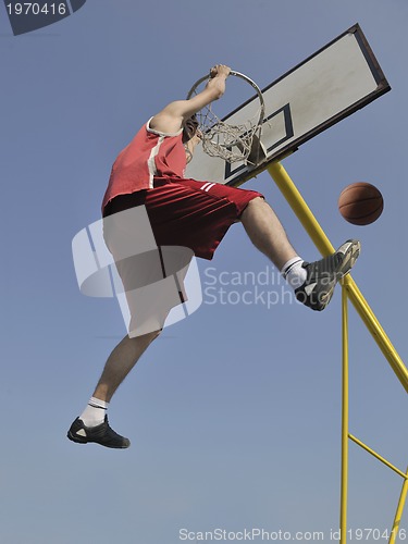 Image of basketball player