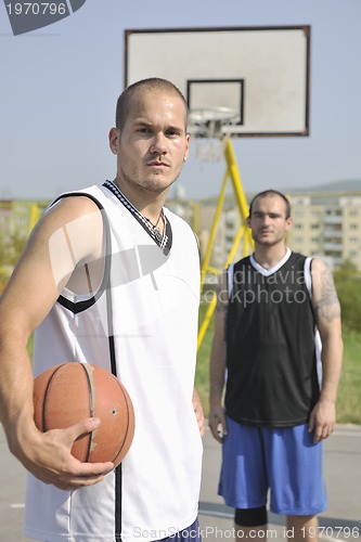 Image of basketball players team