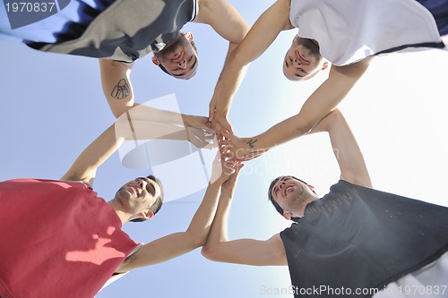 Image of basketball players team