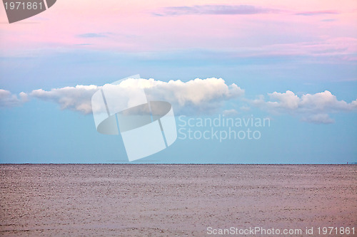 Image of sea and cloud