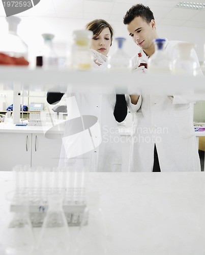 Image of students couple in lab