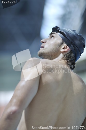 Image of young swimmer ready for start