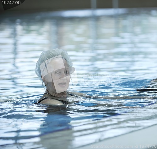 Image of young swimmer ready for start