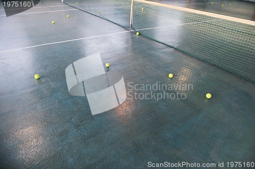 Image of tennis balls