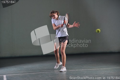 Image of tennis girl