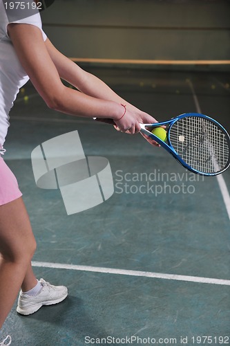 Image of tennis girl