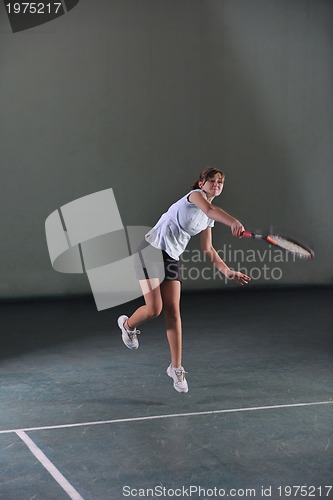 Image of tennis girl