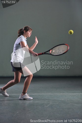 Image of tennis girl