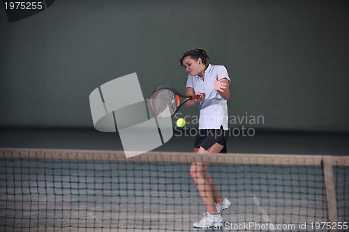 Image of tennis girl