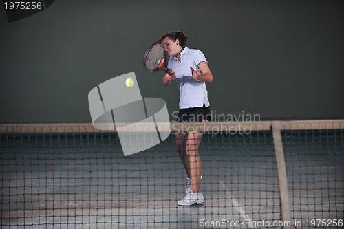 Image of tennis girl