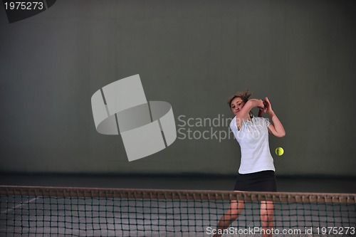 Image of tenis girl