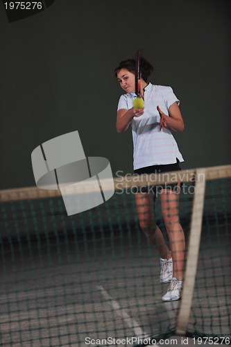 Image of tenis girl