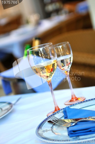 Image of Glass of white wine