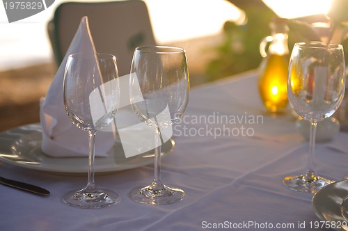Image of glasses restaurant outdoor 