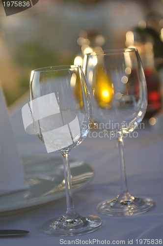 Image of glasses restaurant outdoor 