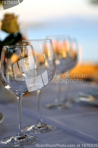 Image of glasses restaurant outdoor 