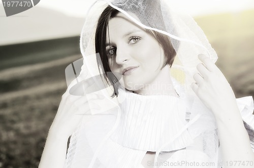 Image of bride outdoor ;)