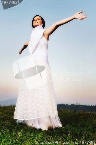 Image of bride outdoor ;)