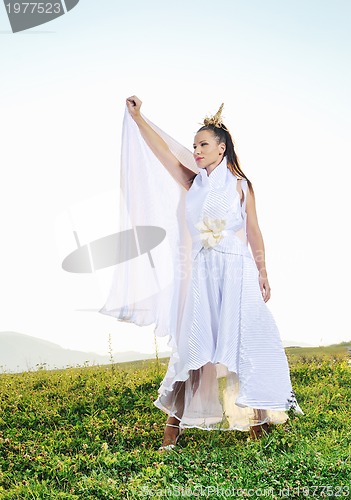 Image of bride outdoor ;)