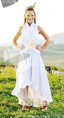 Image of bride outdoor ;)