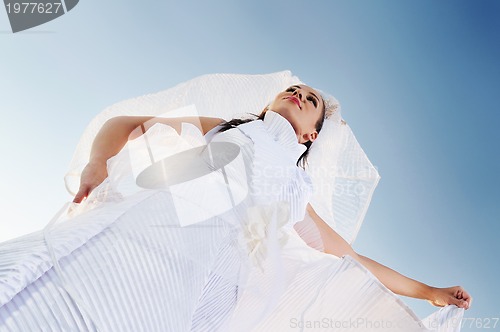 Image of bride outdoor ;)