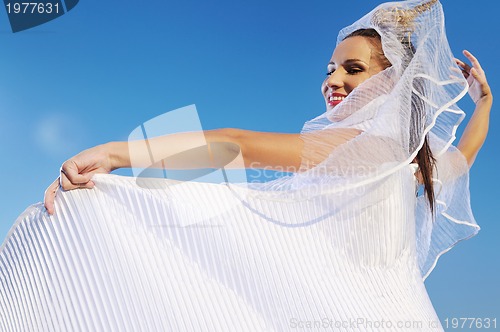 Image of bride outdoor ;)
