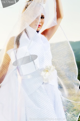 Image of bride outdoor ;)