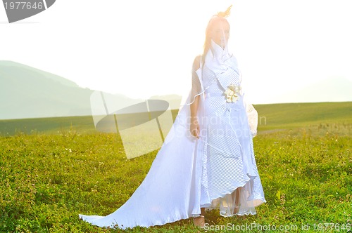 Image of bride outdoor ;)