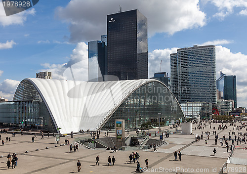 Image of Crowd in La Defense