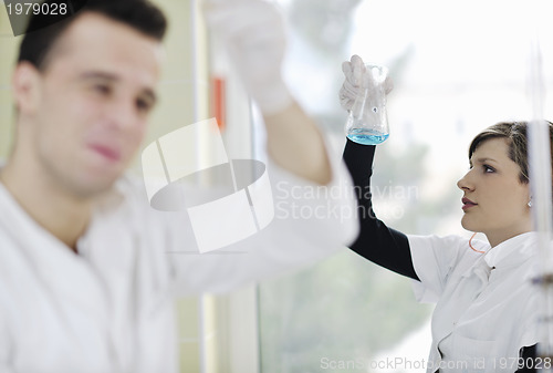 Image of students couple in lab